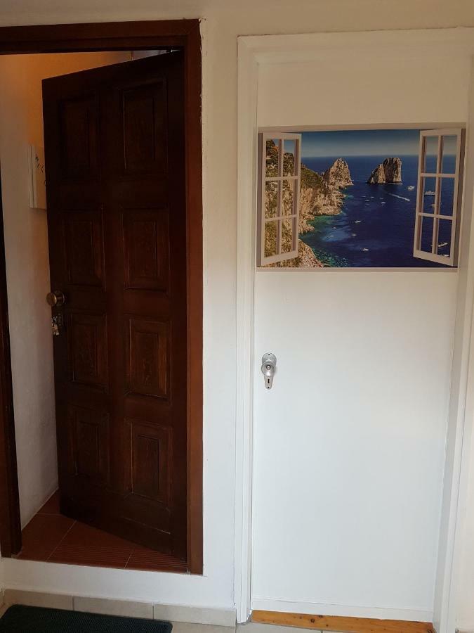 Maisonette Tommy *